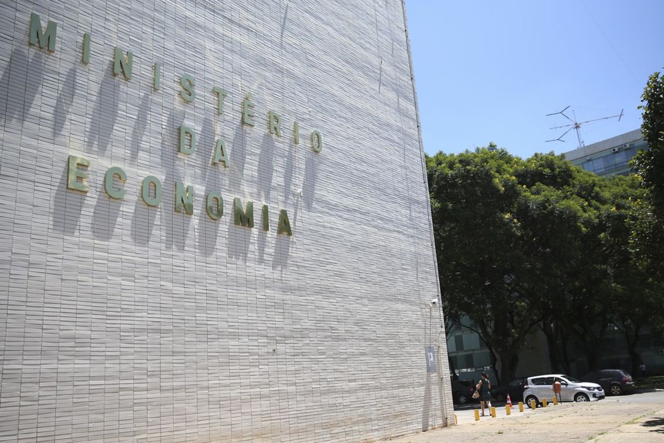 Quatro subcomitês com membros de dois ministérios, incluindo o da Economia, trabalham para desburocratizar investimentos em startups. | José Cruz/Agência Brasil