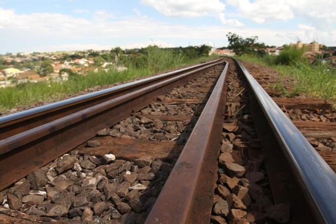 Estrada de Ferro Central do Paraná, entre Apucarana e Ponta Grossa, foi construída entre 1968 e 1975. | Gilberto Abelha/Jornal de Londrina/Arquivo/