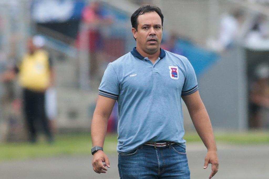Dado Cavalcanti terá uma semana cheia para definir a equipe enfrenta o Rio Branco, no próximo domingo (17). | Cassiano Rosário / Gazeta do Povo