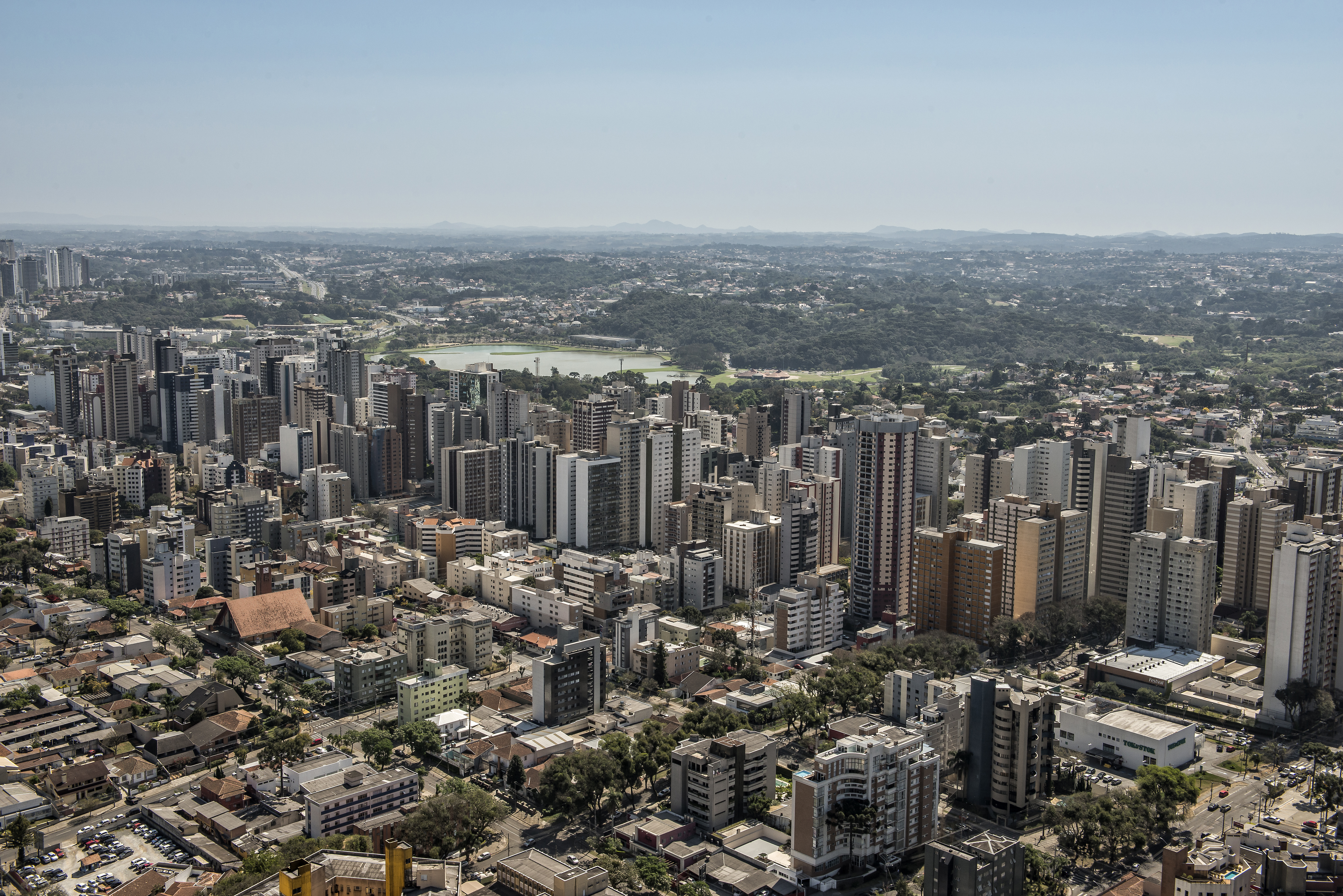 Foto aérea de Curitiba.