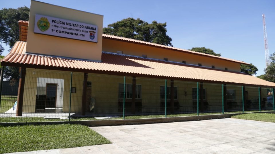 Unidade da polícia militar no bairro Portão