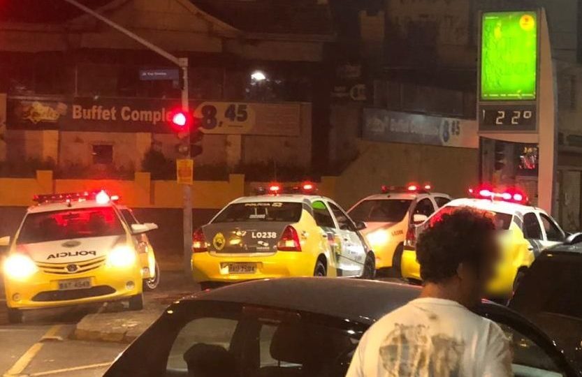 PM desloca 6 viaturas para prender dono de bar que não quis assinar documento no São Francisco