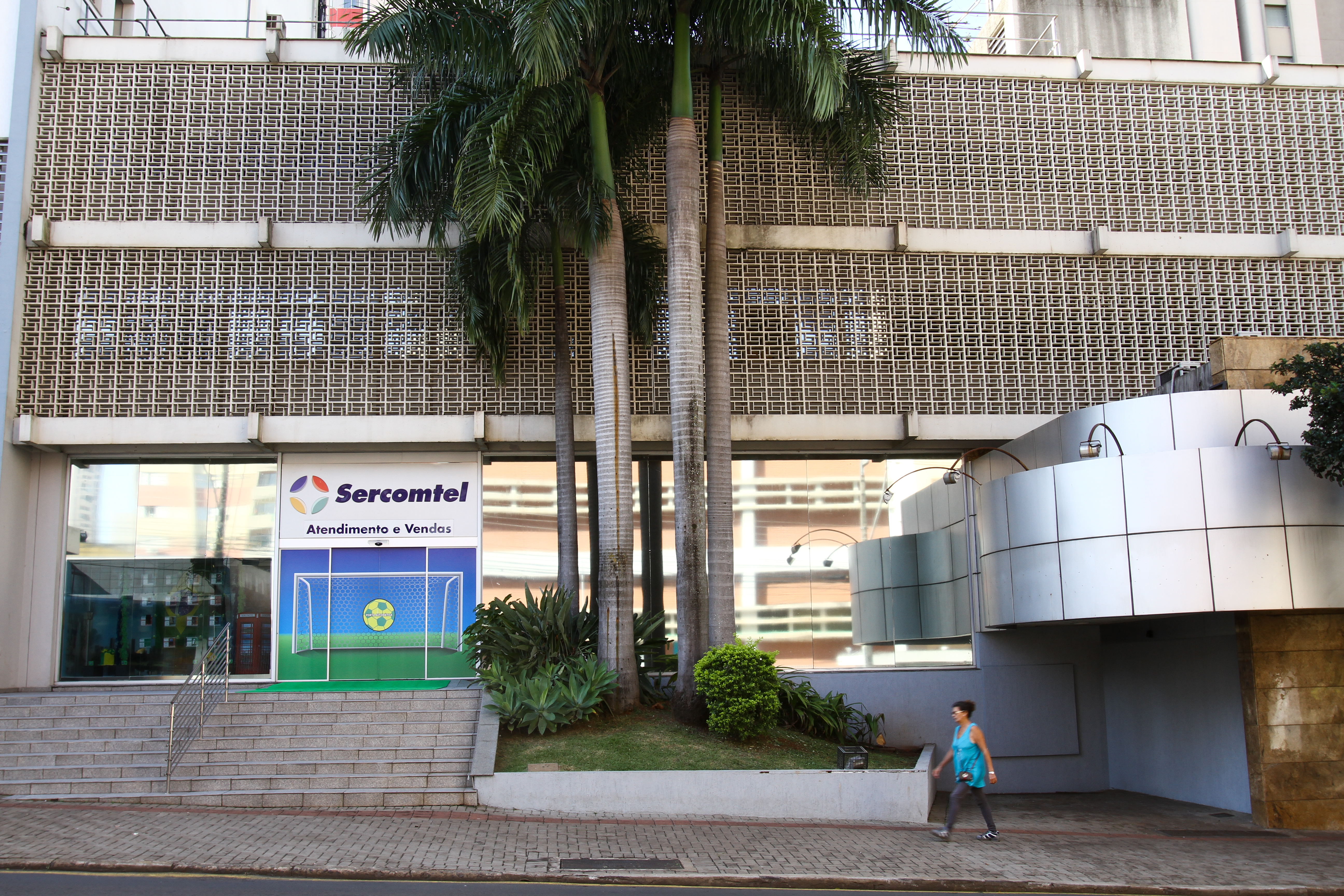 Fachada da Sercomtel, em Londrina