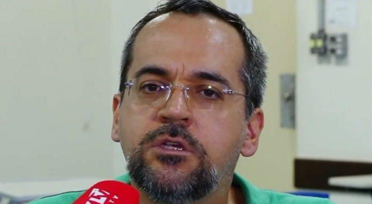 Vélez é demitido e Bolsonaro anuncia economista como novo ministro da Educação Foto: Reprodução Youtube