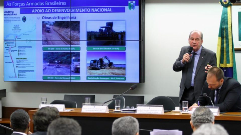 O ministro da Defesa, Fernando Azevedo e Silva, participa de audiência na Câmara dos Deputados Foto: Vinicius Loures/Agência Câmara