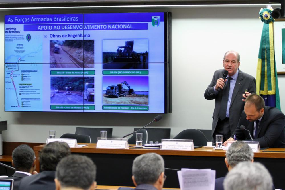 O ministro da Defesa, Fernando Azevedo e Silva, participa de audiência na Câmara dos Deputados Foto: Vinicius Loures/Agência Câmara