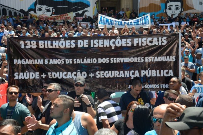 Servidores do Rio de Janeiro fazem protesto contra crise financeiro no Rio de Janeiro. Foto: Tomaz Silva/Agência Brasil