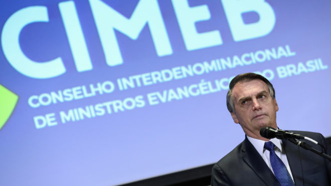 Jair Bolsonaro fala em encontro com lideranças evangélicas no Rio de Janeiro