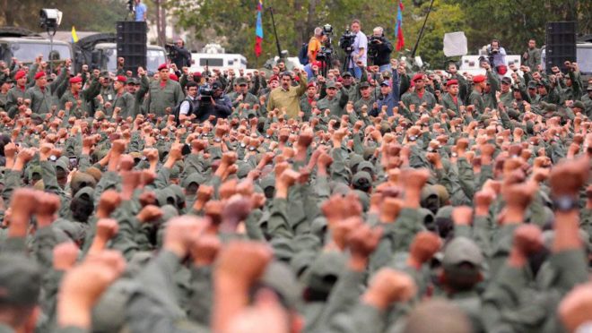 O ditador venezuelano Nicolás Maduro fala com membros das Forças Armadas em 30 de janeiro de 2019. Foto: Reprodução Twitter