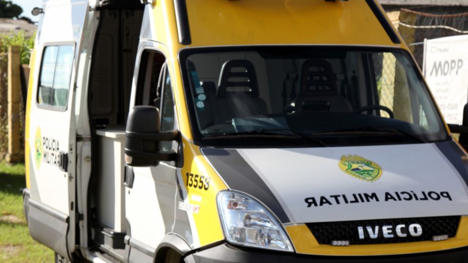 van da Polícia Militar do Paraná em Curitiba