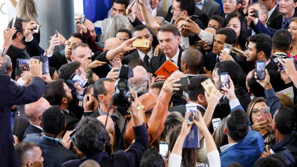 Presidente Jair Bolsonaro durante a solenidade de sanção da Lei da Empresa Simples de Crédito. Foto: Isac Nóbrega/PR