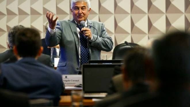 O ministro de Ciência, Tecnologia, Inovações e Comunicações, Marcos Pontes, em audiência pública na Comissão de Ciência, Tecnologia, Inovação, Comunicação e Informática do Senado.