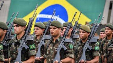Soldados brasileiros participam de cerimônia de formatura em 28 de março de 2018 | Foto: Nelson ALMEIDA / AFP