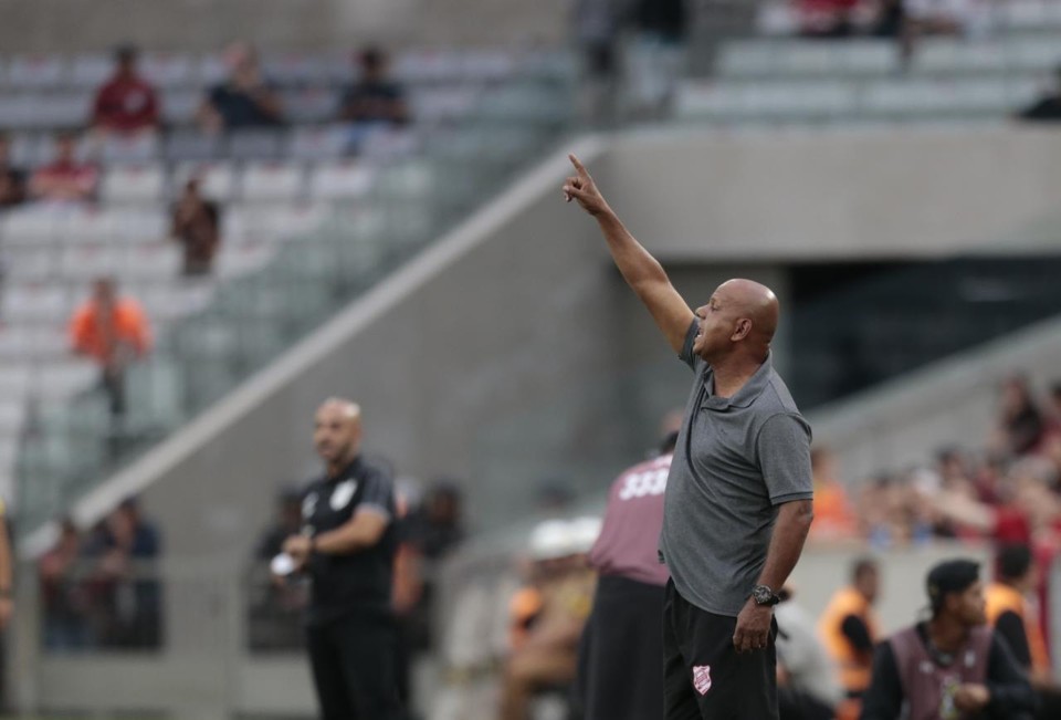 Técnico do Rio Branco,  Norberto Lemos. | André Rodrigues/Gazeta do Povo/