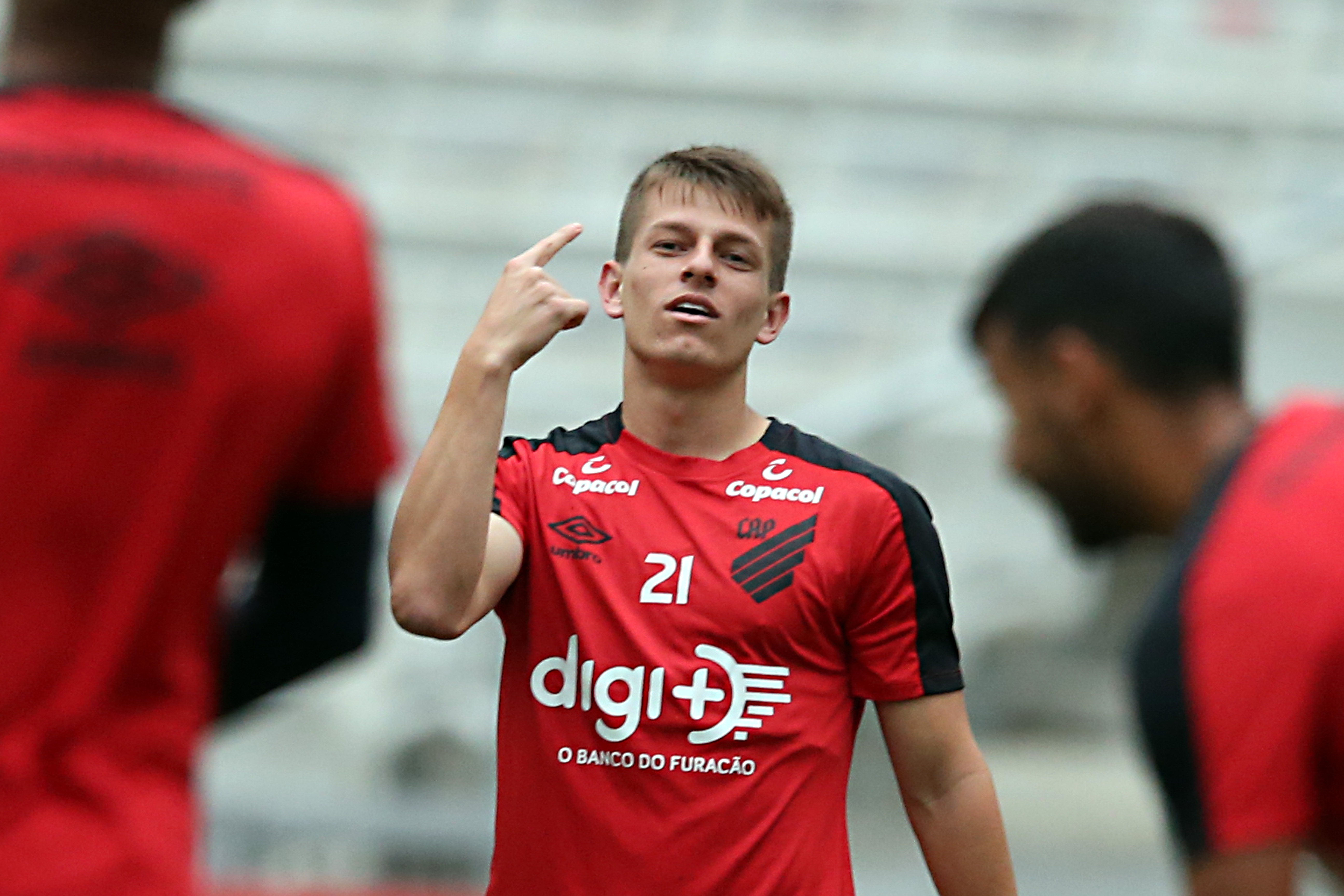 João Pedro, meia do Athletico. | Albari Rosa/Gazeta do Povo