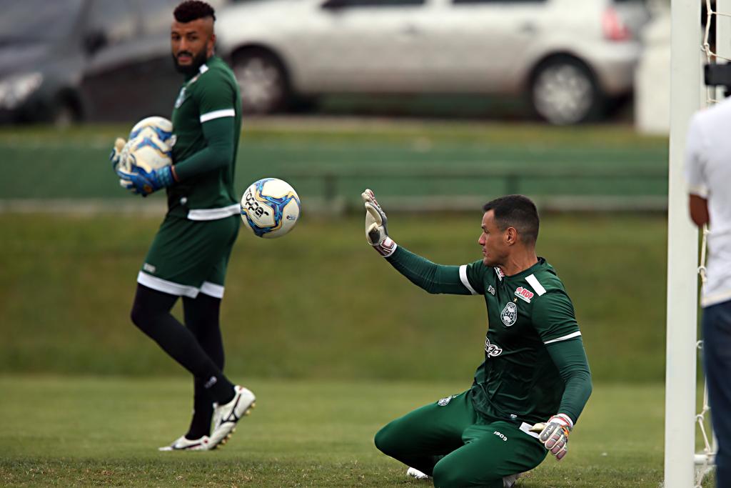 Recuperado de lesão, Wilson disputa posição com Alex Muralha no Coritiba | Albari Rosa/Gazeta do Povo
