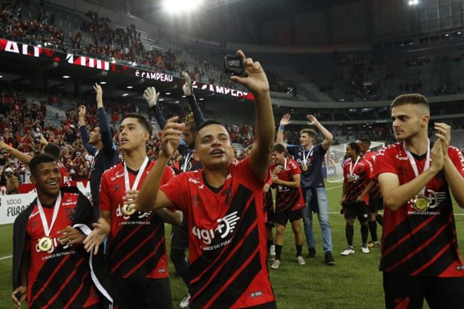 Jaderson, Lucas Halter, Bruno Rodrigues e Poveda. | /Jonathan Campos/Gazeta do Povo