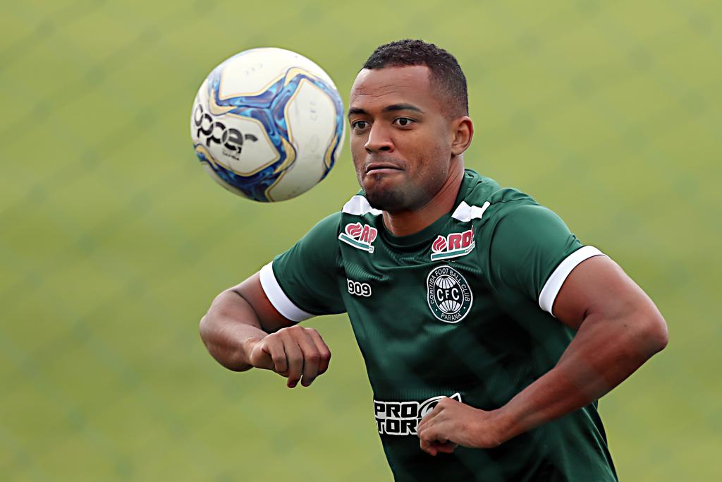 Volante João Vitor será titular do Coritiba na final do Estadual 2019 contra o Athletico | Albari Rosa/Gazeta do Povo