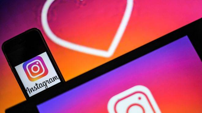 instagram-logo-mobile-devices