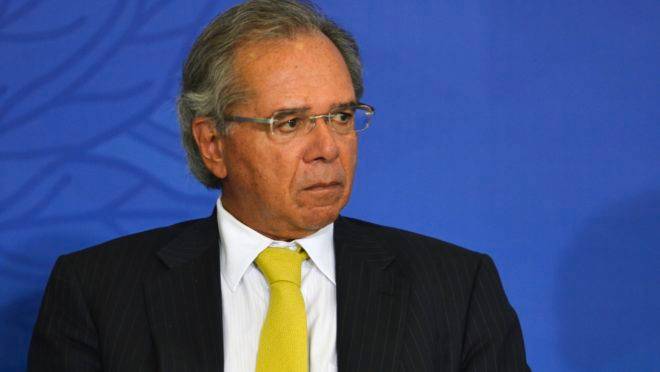 Paulo Guedes durante evento em que o presidente Jair Bolsonaro sancionou a Lei Complementar 420, que cria a Empresa Simples de Crédito (ESC), em cerimônia no Palácio do Planalto.