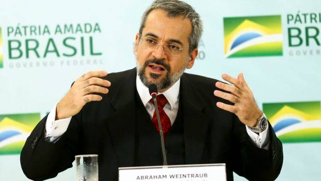 O ministro da Educação, Abraham Weintraub, durante entrevista coletiva.