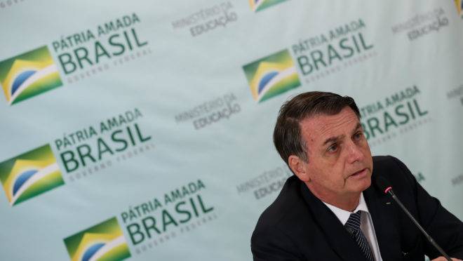 Jair Bolsonaro precisa negociar com o Congresso logo, sob risco de paralisar o próprio governo no segundo semestre. (Foto: Marcos Corrêa/PR)
