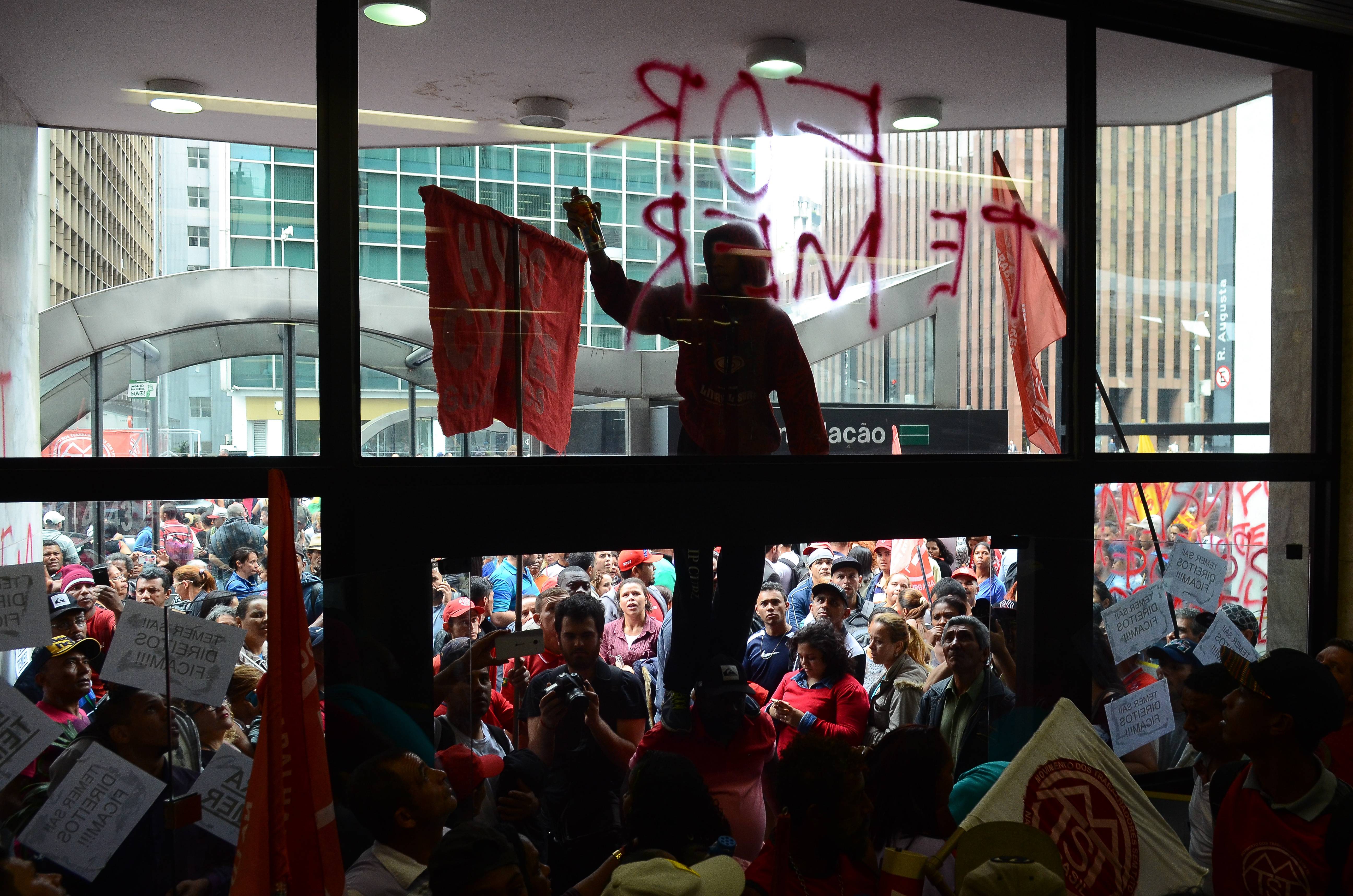 Prédio alugado onde funcionava o escritório da Presidência da República, na Avenida Paulista (Rovena Rosa/Agência Brasil)