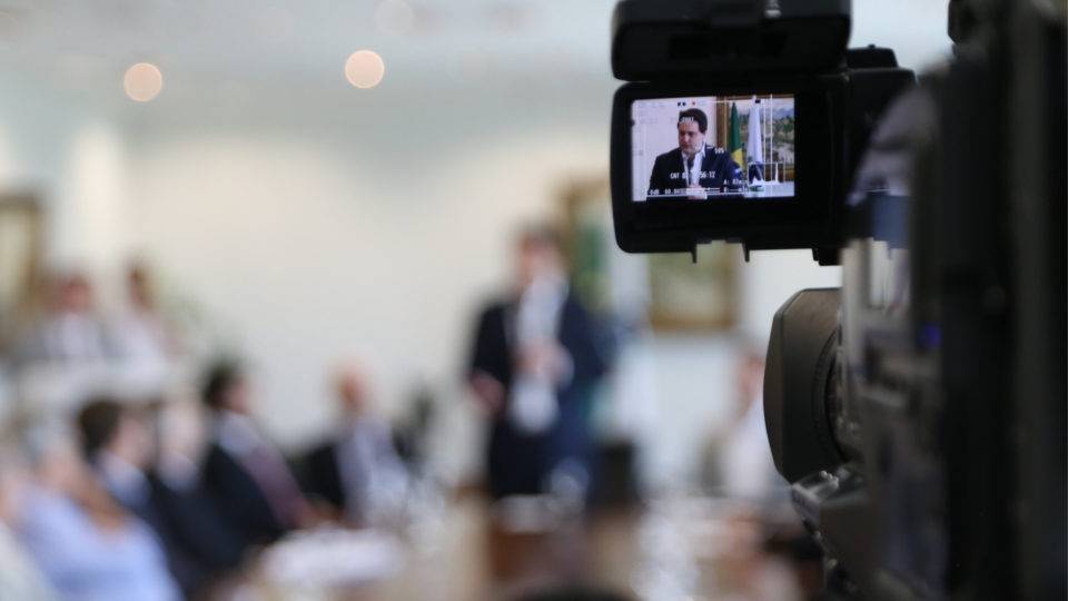 Governador Ratinho Junior durante evento no Palácio Iguaçu