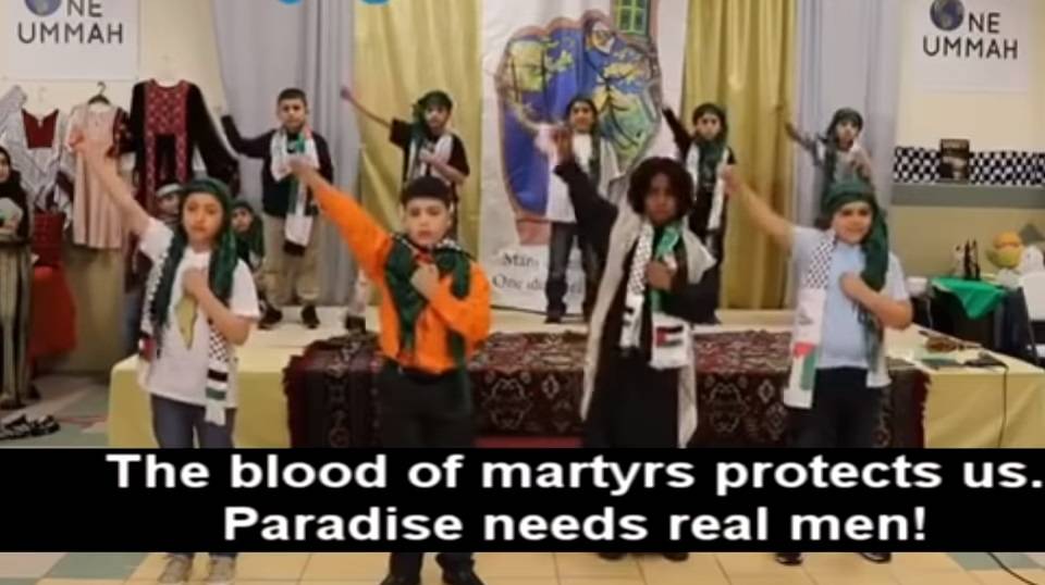 Crianças aparecem em vídeo cantando palavras de ódio aos judeus