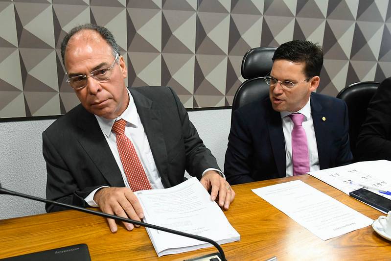 O senador Fernando Bezerra Coelho (MDB-PE) e o deputado João Roma (PRB-BA). Foto: Marcos Oliveira/Agência Senado