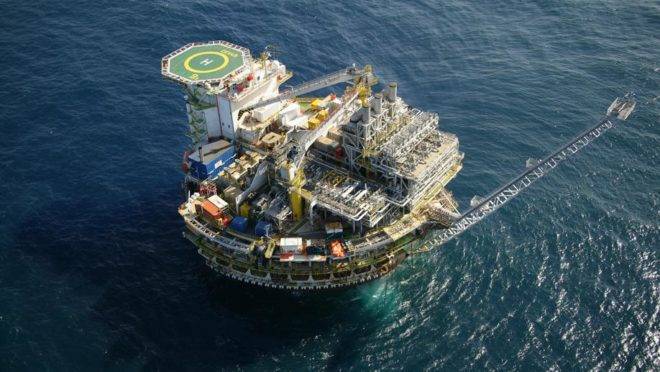 Plataforma de petróleo da Petrobras na Bacia de Campos. Foto: Geraldo Falcão/Divulgação