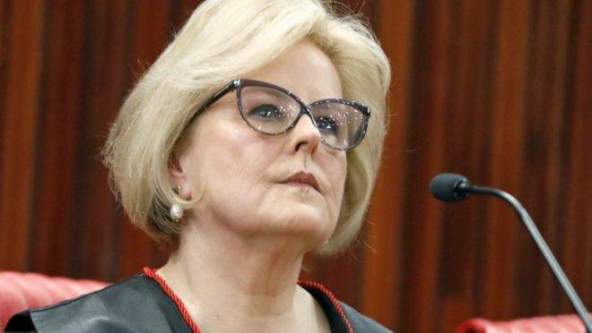 Rosa Weber. A presidente do Tribunal Superior Eleitoral (TSE) foi chama de “corrupta” e “salafrária” por Correia.