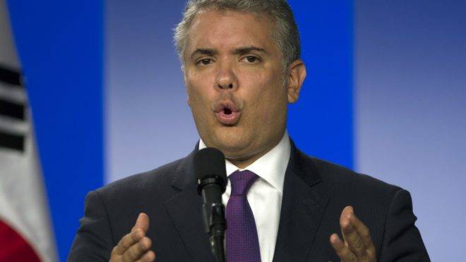 O presidente da Colômbia, Iván Duque, em coletiva de imprensa na capital Bogotá, em 6 de maio