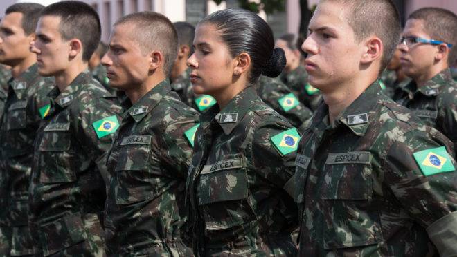 Militares mães tem destaque nas fileiras do Exército