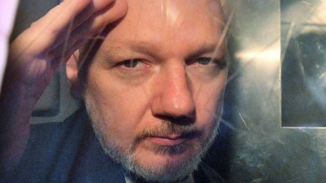 Processo de estupro contra o fundador do WikiLeaks, Julian Assange, foi reaberto