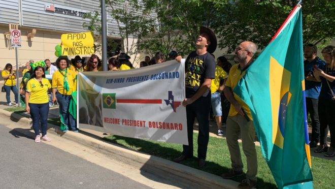 bolsonaro manifestantes Dallas