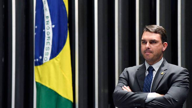 Flávio Bolsonaro é um dos interessados no julgamento do STF nesta semana, sobre compartilhamento de dados com o MP