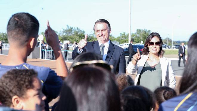 (Brasília - DF, 21/05/2019) Presidente da República, Jair Bolsonaro durante hasteamento da Bandeira Nacional.