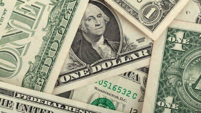 Em abril, a taxa de desemprego dos americanos com diploma de ensino médio caiu para as taxas mais baixas desde antes da Grande Recessão