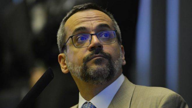 O ministro da Educação, Abraham Weintraub, na Câmara dos Deputados para detalhar como será feito o bloqueio de verbas de universidades públicas e institutos federais. O ministro foi convocado para falar sobre bloqueio de recursos.