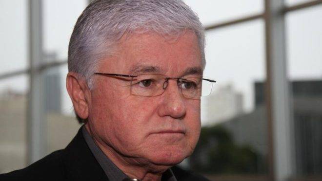 O ex-deputado estadual Valdir Rossoni (PSDB) é acusado de manter funcionários fantasmas entre 2003 e 2011.