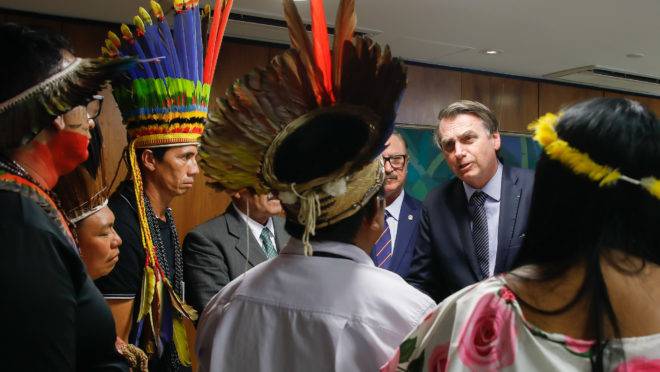 Presidente Jair Bolsonaro durante transmissão de live direitos dos povos indígenas para redes sociais. Foto: Carolina Antunes/PR