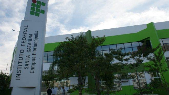 As vagas estão distribuídas na capital e em treze municípios de Santa Catarina. (Foto: Divulgação/IFSC)