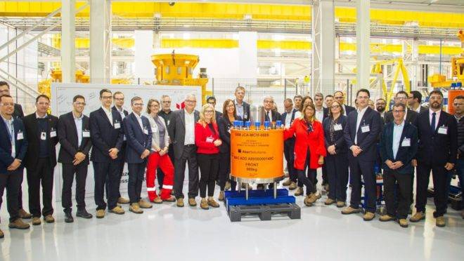 Um marco para a Aker do Brasil: esta é a primeira entrega de equipamentos destinados à extração de petróleo desenvolvidos por conteúdo local para exportação à Noruega.
