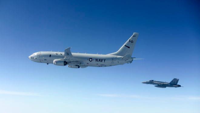 Poseidon P-8 durante um exercício de ataque de longo alcance na Romênia