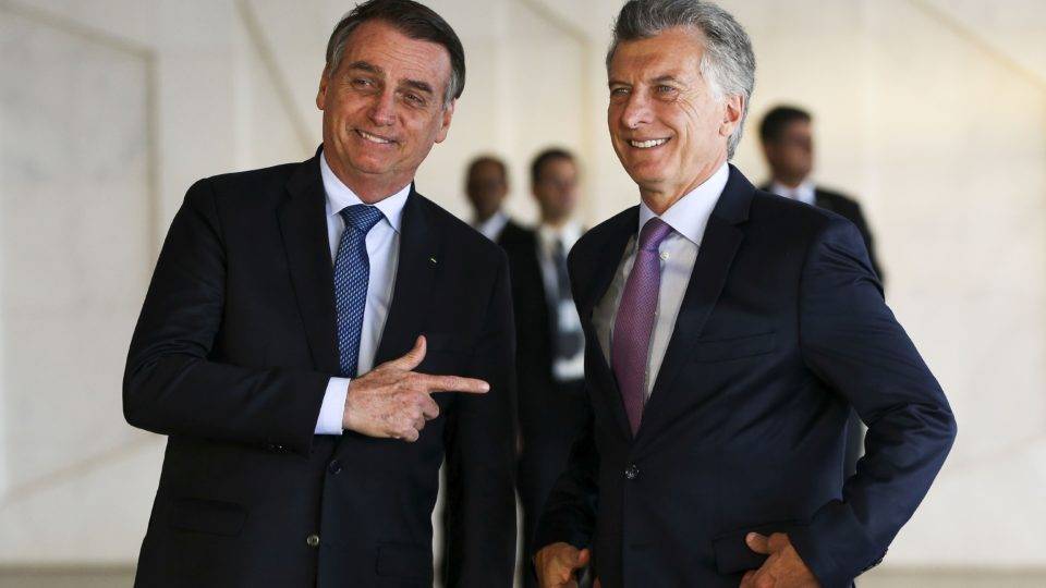 Pacote de incentivos de Macri à indústria automotiva do país ajuda o Brasil O presidente brasileiro Jair Bolsonaro e o presidente da Argentina, Mauricio Macri, em visita ao Brasil no início de 2019.