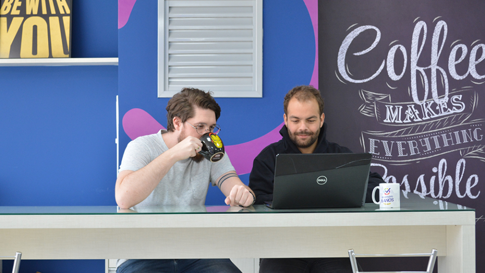 Startup paranaense abrirá 150 vagas de emprego com salários de até R$ 15 mil Foto interna da VHSYS