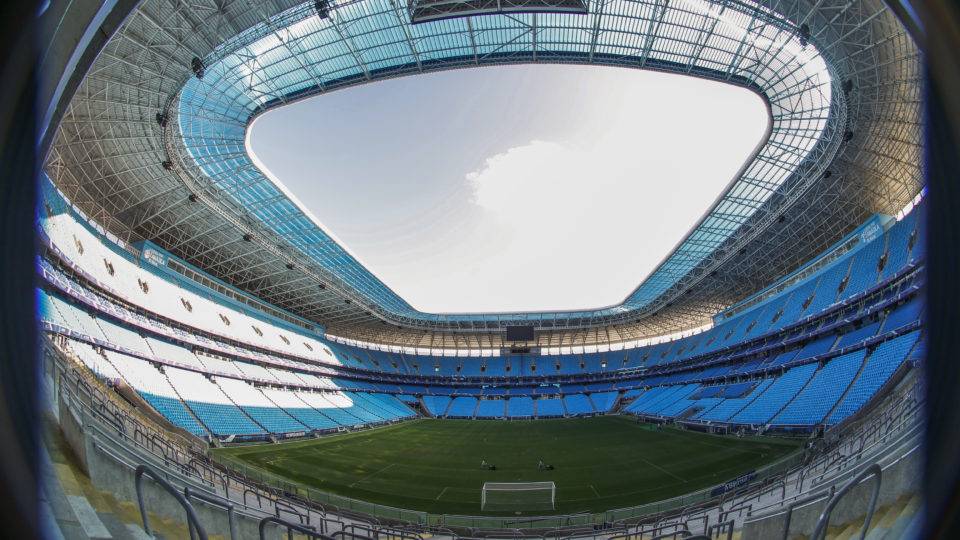Veja quais clubes cederão o CT ou estádio para Copa América Arena do Grêmio vista de dentro