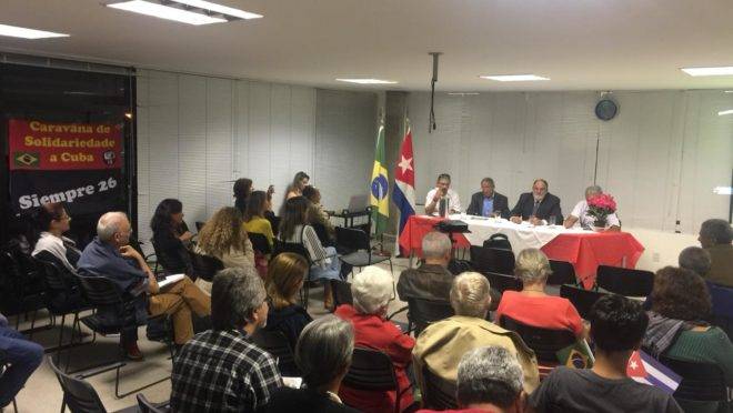 Imagem do evento desta quinta-feira. Foto: Gazeta do Povo.