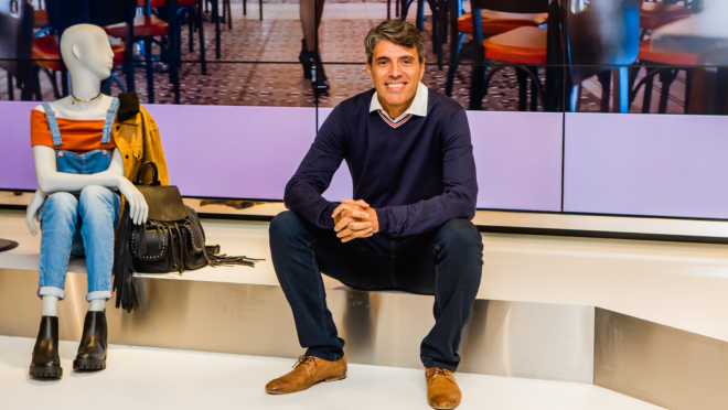 Na foto está o CEO da C&A Brasil, Paulo Correa